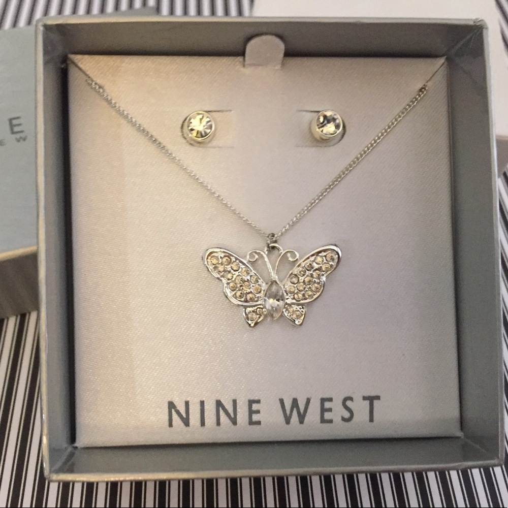 Cute Butterfly Earring and Necklace Set